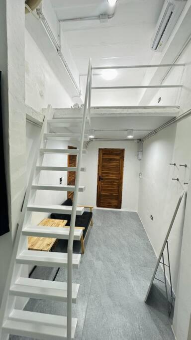 Megun 10 Duplex Apartment Bangkok Exterior photo