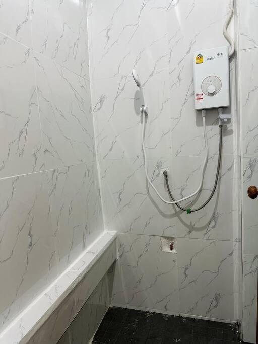 Megun 10 Duplex Apartment Bangkok Exterior photo