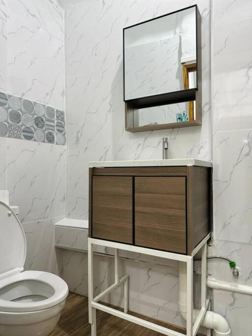 Megun 10 Duplex Apartment Bangkok Exterior photo